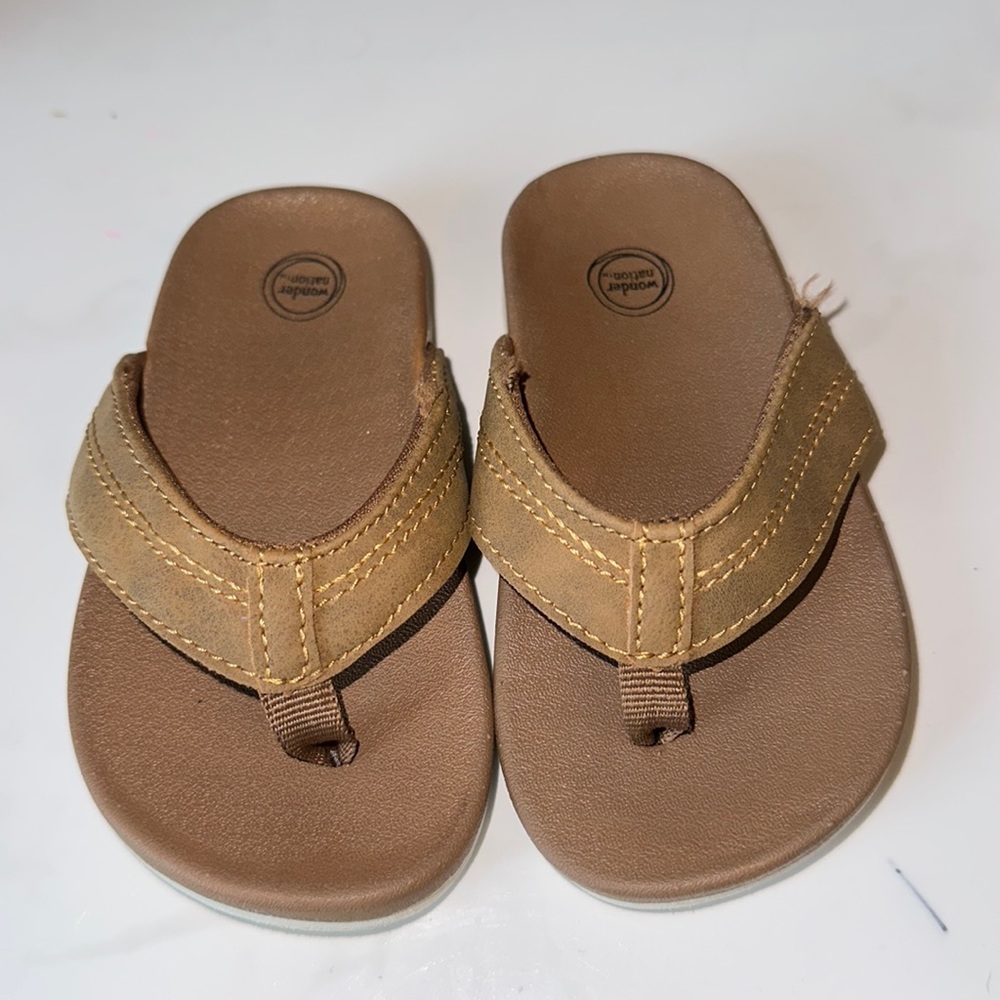 Wonder Nation baby flip flops
